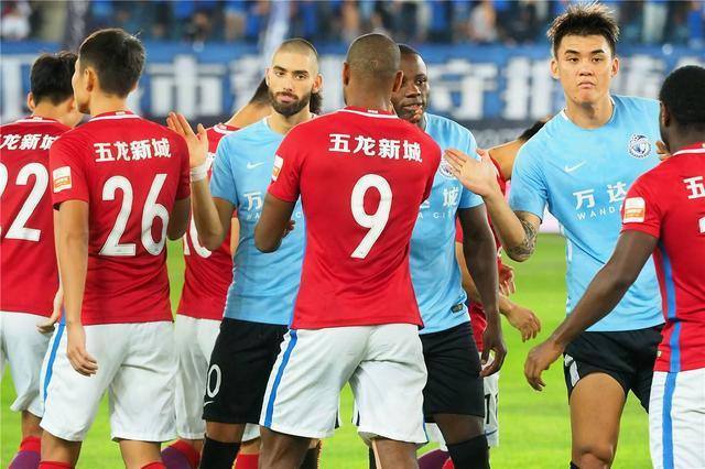 包含河南建业主场占据优势战胜对手积分榜上升的词条