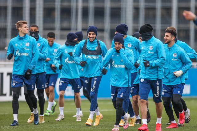 九游体育在线-关于沙尔克教练组人事调整，全力备战下一轮比赛的信息