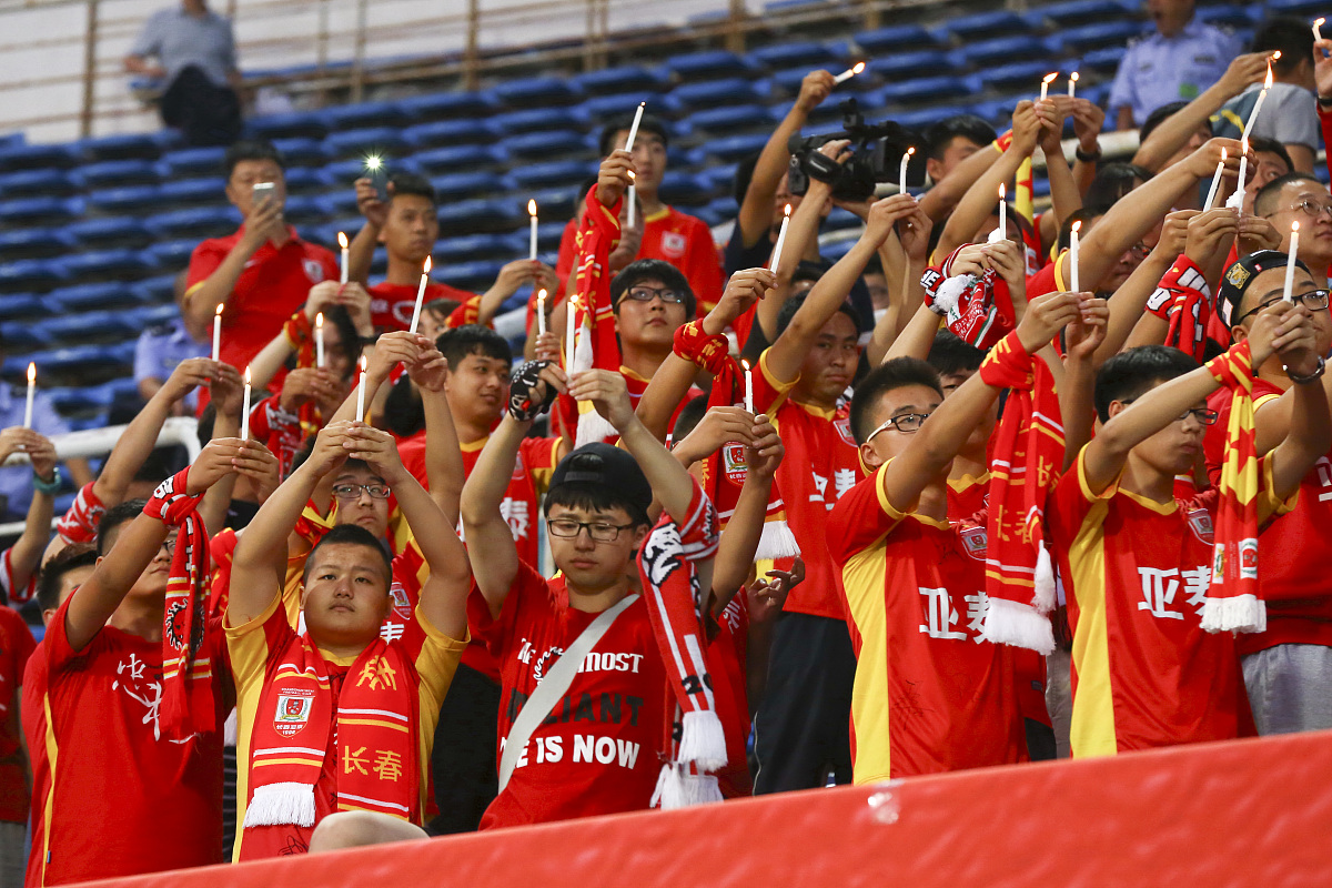 九游体育入口-关于南充队客场取得胜利，赢得关键三分的信息