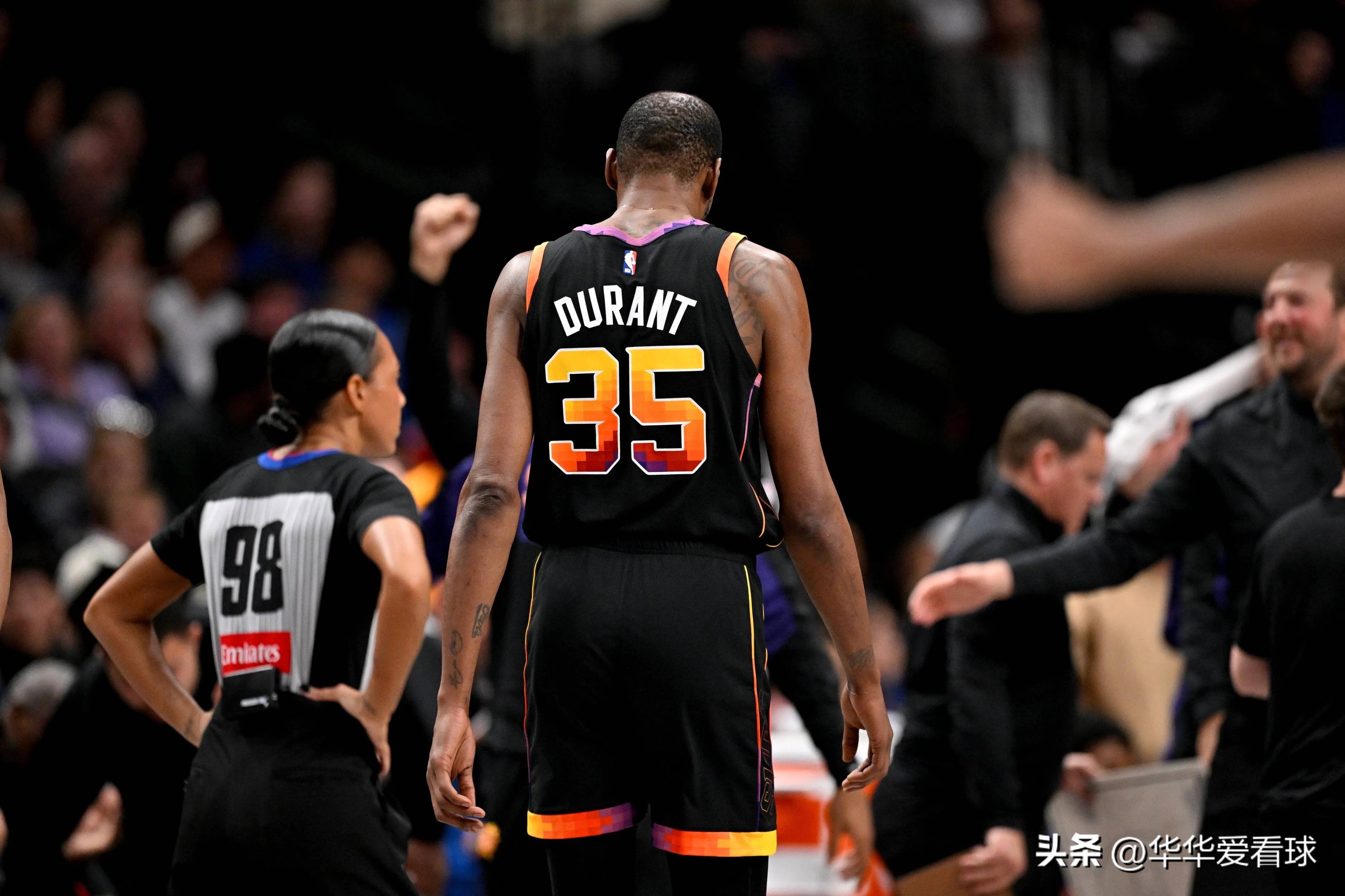 火箭击败湖人，登上西部榜首