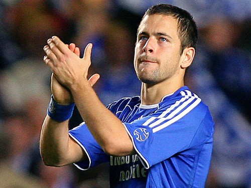 包含华尔球队状态出色，迎接新一轮挑战的词条