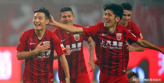 包含上港主帅交接风波,球队形势岌岌可危的词条 包含上港主帅交接风波,球队形势岌岌可危的词条